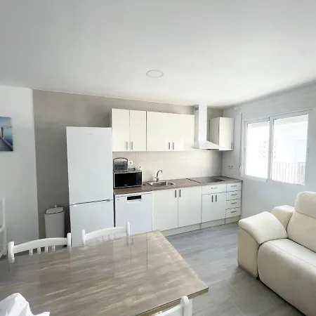 Nuevo Azorin E Apartment